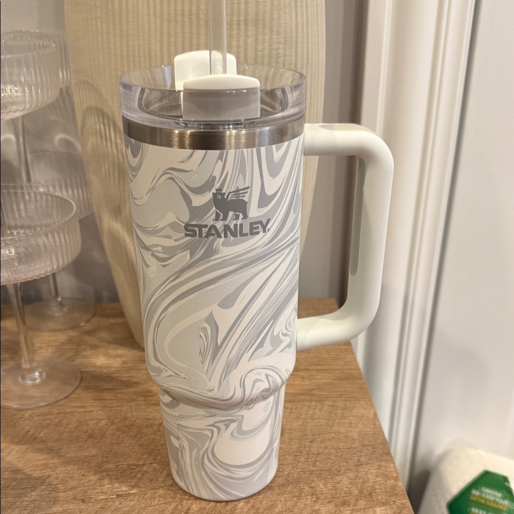 Stanley Marble White and Gray Insulated Mug